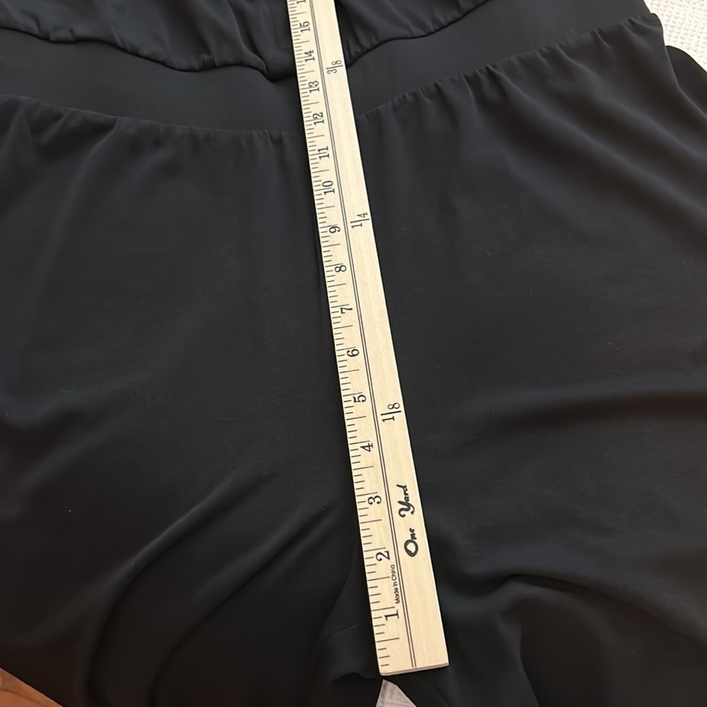 Iman Black jumpsuit, button top, women’s size medium. Excellent condition. - Picture 8 of 12